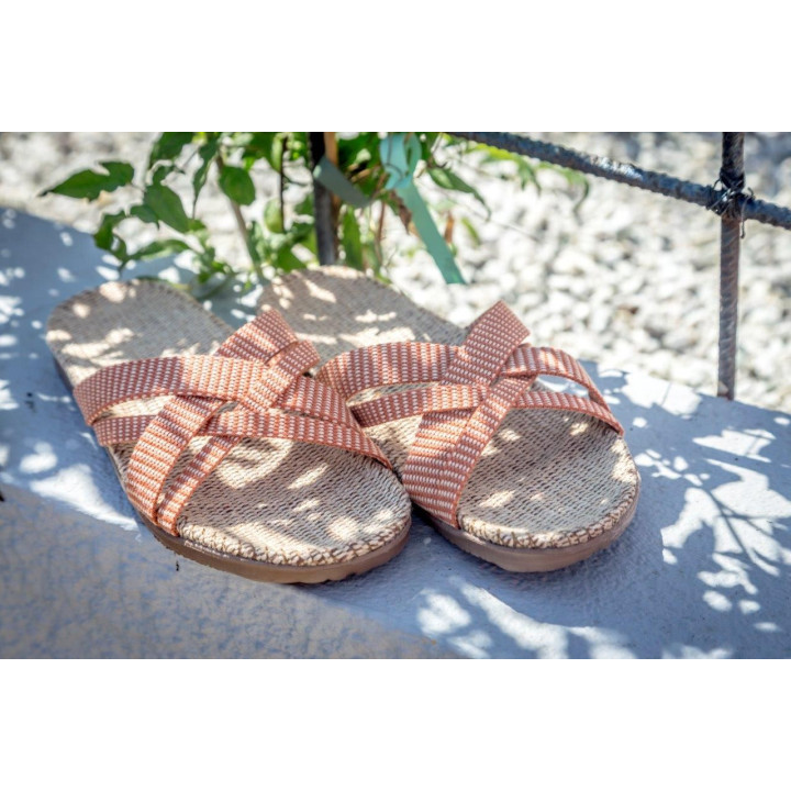 Shangies sandaler. Rust.