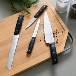 Flot knivsæt fra Lion Sabatier med 4 kvalitets knive. Spar 600 kr.